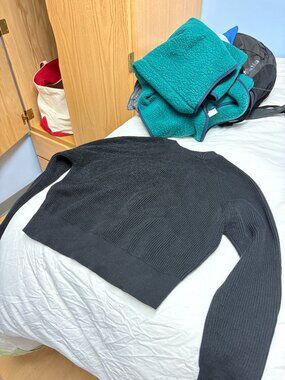 Size M Sezane Black Wool Sweater